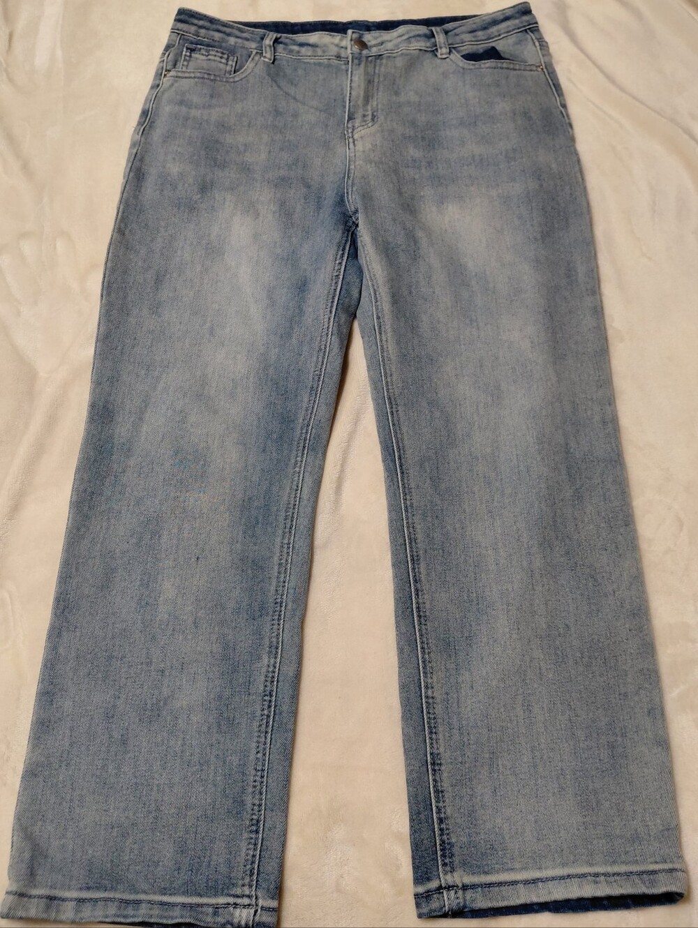 Light Wash Blue Womens Straight Leg Jeans 3XL/32